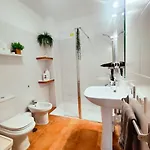 Escapada Deluxe Con Wifi 2 Hab 2 Banos Con Cocina & Smarttv Cerca De Todo * 圣克鲁斯-德特内里费