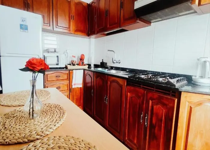 Escapada Deluxe Con Wifi 2 Hab 2 Banos Con Cocina & Smarttv Cerca De Todo Appartement *